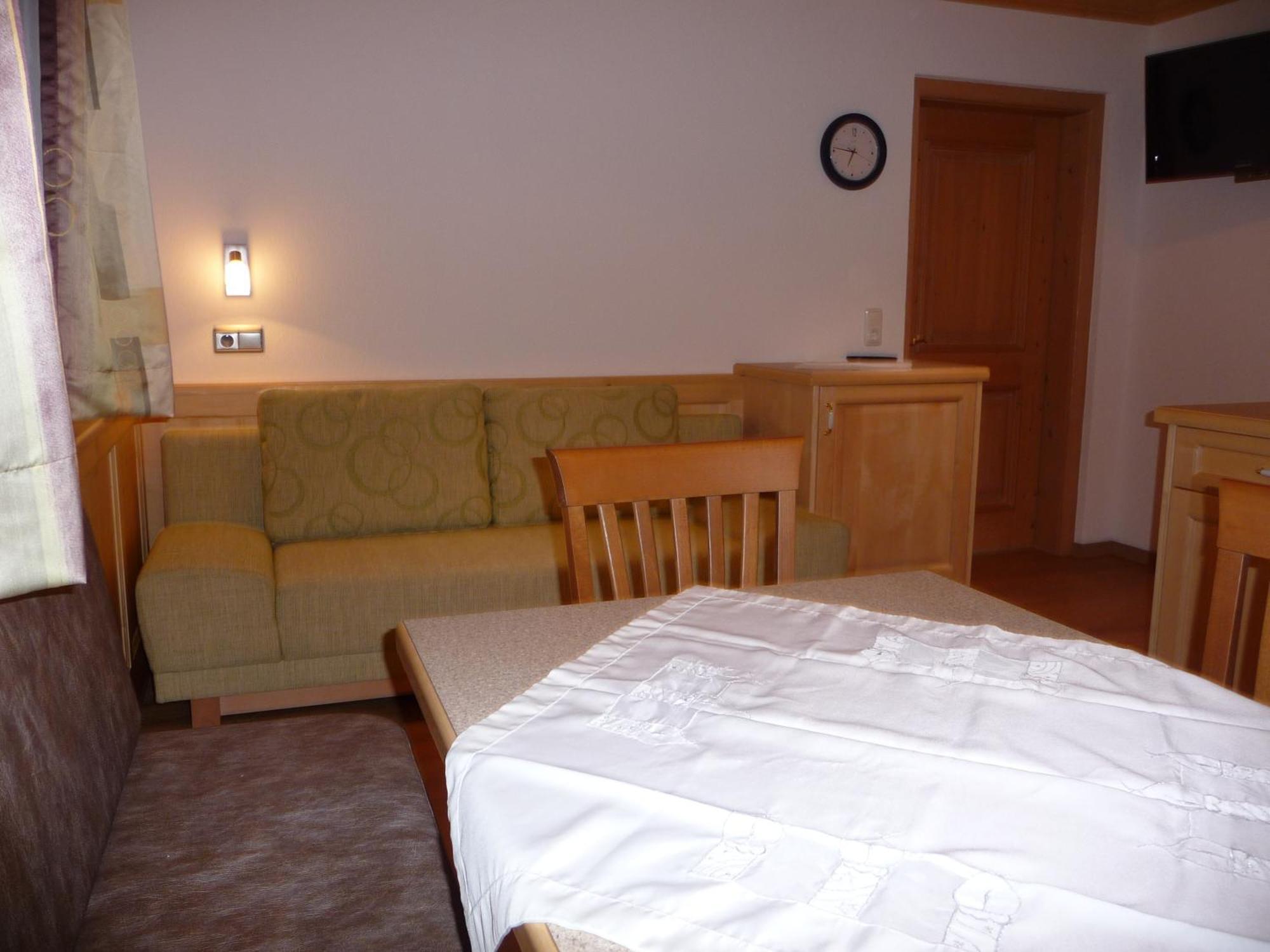 Apartmenthaus Gutwenger インナーヴィルグラーテン エクステリア 写真