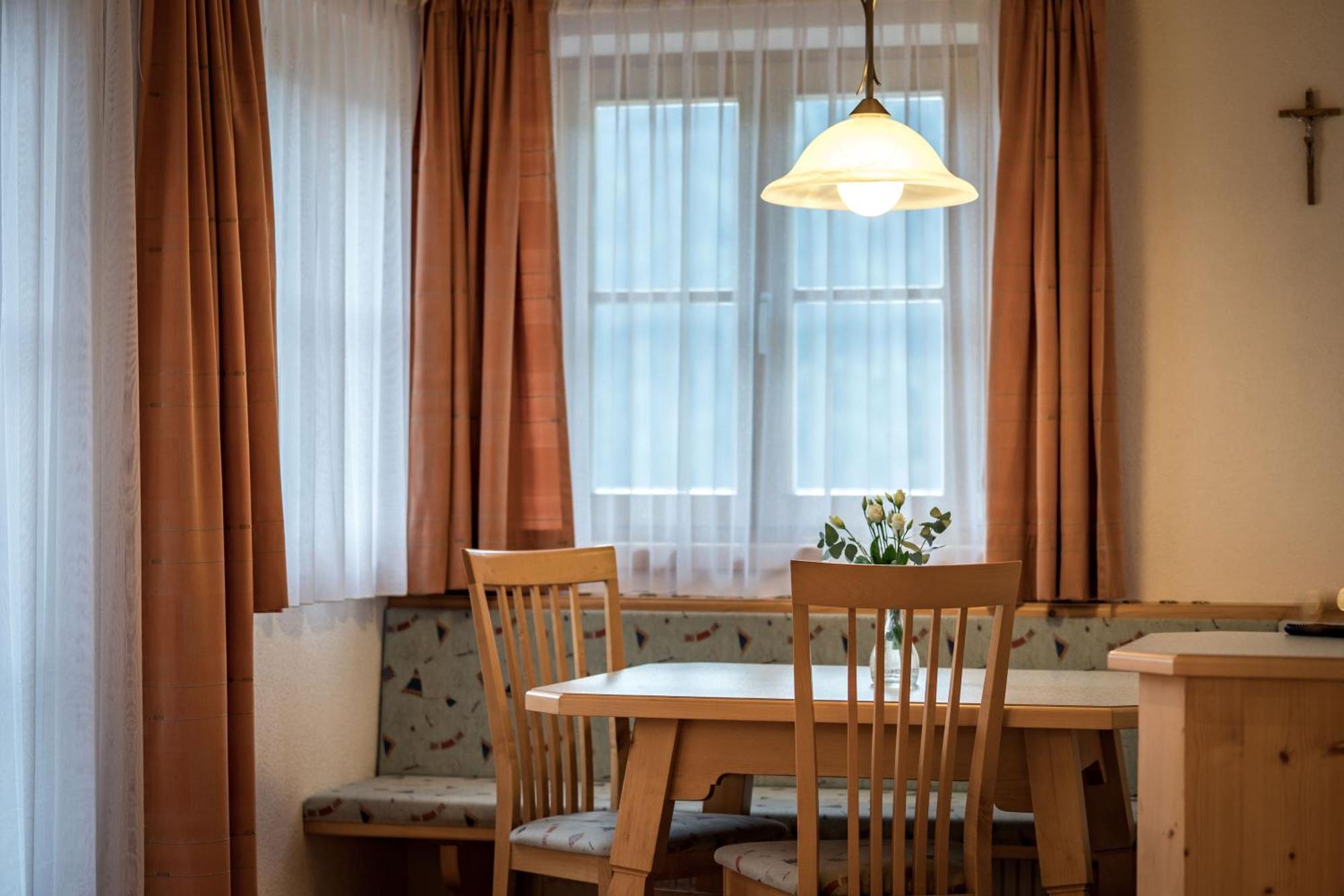 Apartmenthaus Gutwenger インナーヴィルグラーテン エクステリア 写真